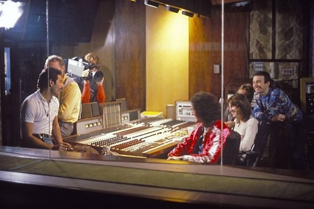 La banda en el estudio
